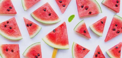 端着碗吃瓜,品味生活中的点滴美好