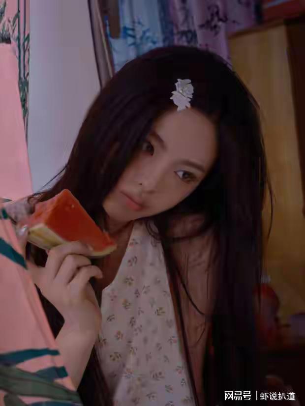 穿睡衣吃瓜,揭秘穿睡衣吃瓜的独特魅力