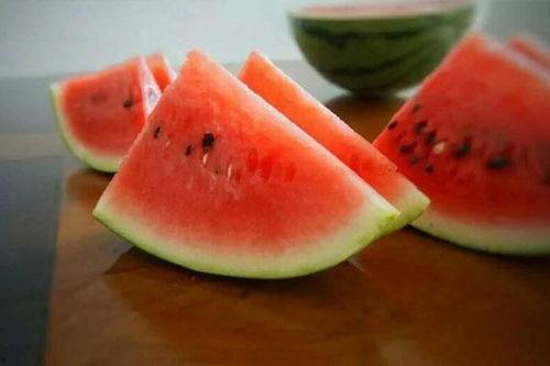 得痔疮吃哈密瓜,天然食疗新选择