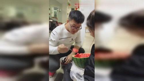 男人吃瓜视频,揭秘男性观众热衷的“吃瓜”视频现象