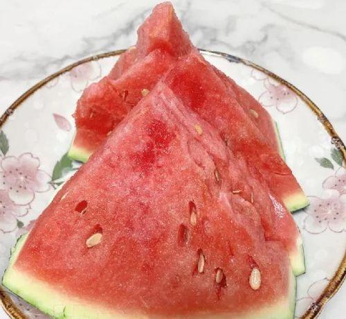 大妈吃瓜头像高清,捕捉时代潮流的趣味瞬间