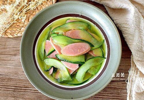 小丑瓜炒着吃,家常烹饪新体验