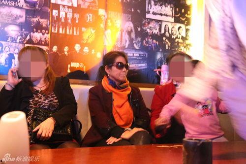 张妈妈吃瓜,揭秘娱乐圈幕后故事