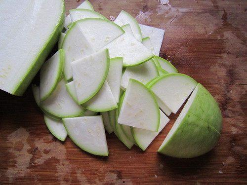 瓠子瓜晾晒干怎么吃,瓠子瓜晾晒干后的美味食法探索