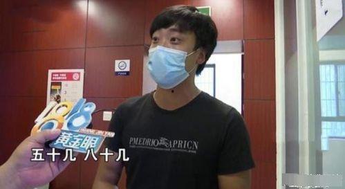 老板请员工吃瓜,共度欢乐时光