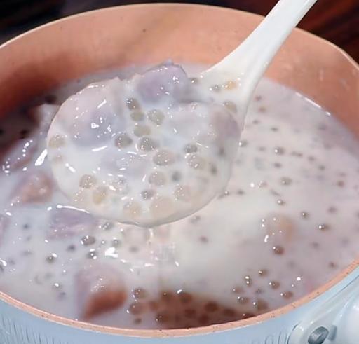 哈密瓜煮热吃,热煮美味，尽享瓜香四溢