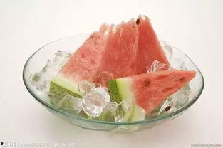 吃冰瓜吃出事,吃出事端引关注